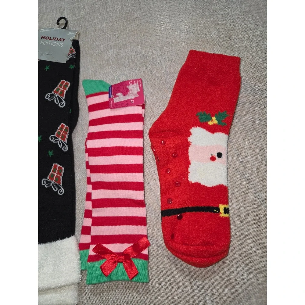 Womens Christmas Sock Bundle 4 Pairs Santa Bae Xhilaration Holiday Knee High